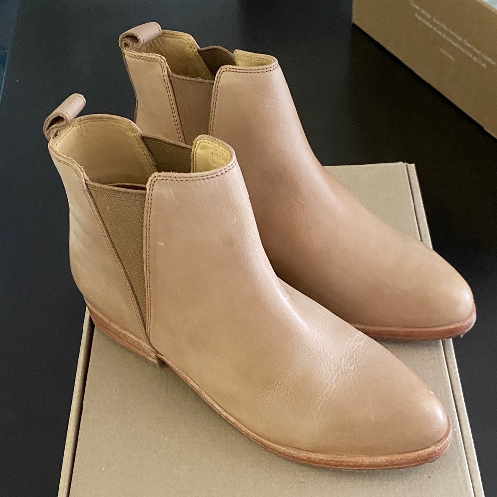 Nisolo Tan Leather Ankle Boots